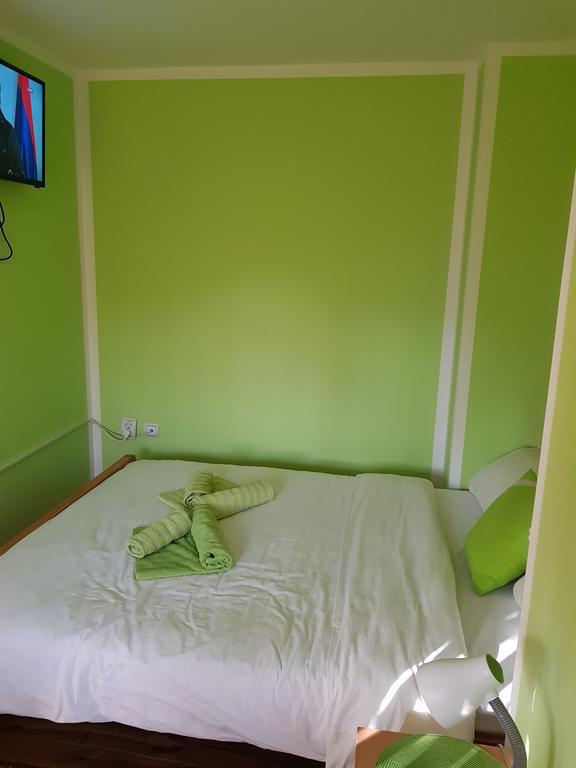 Guest House Lisinski Raj Despotovac Zewnętrze zdjęcie
