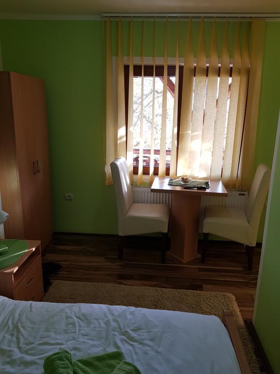 Guest House Lisinski Raj Despotovac Zewnętrze zdjęcie